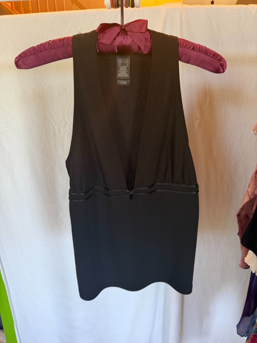 White House Black Market Black Deep V-Neck Faux Leather Trim Sleeveless Tank Top